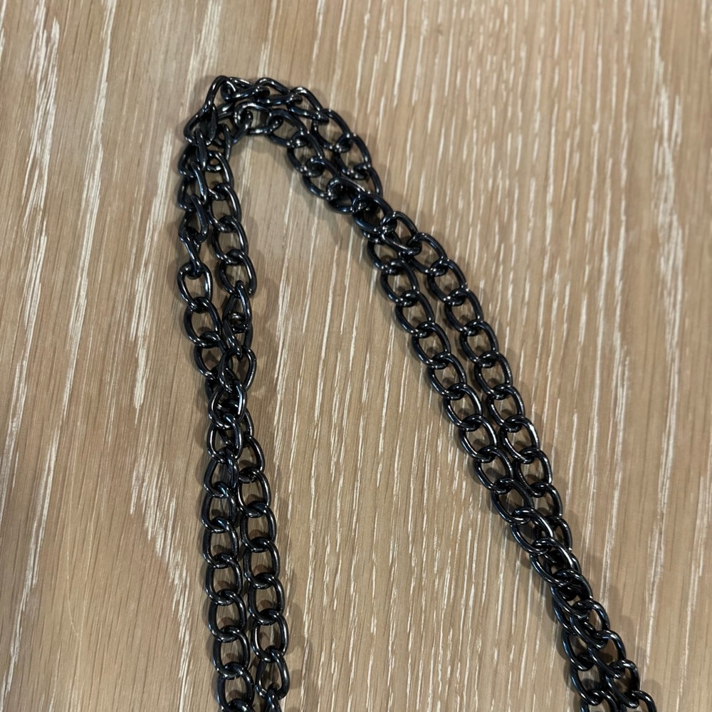 Black mini bag with monkey buckle. - Picture 7 of 7
